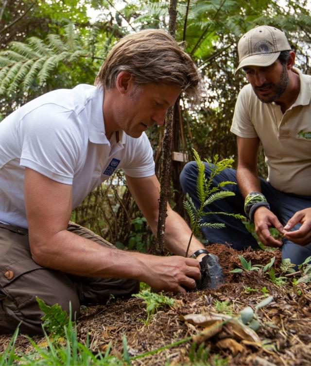 Nikolaj Coster-Waldau planting trees